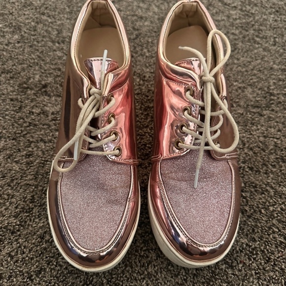 Source Unknown Shoes - Rose Gold Glitter FUN Platform Sneakers Metallic Costume Fun Sole Shoes 8.5